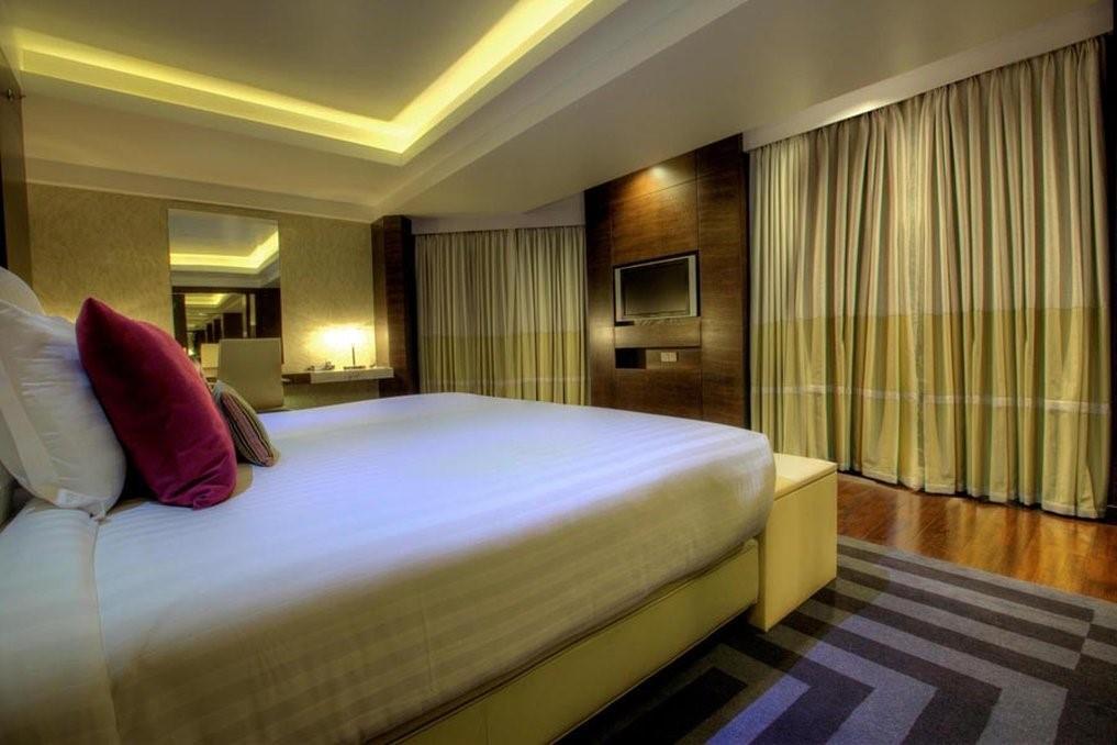 Avari Towers การาจี ห้อง รูปภาพ A bedroom at the hotel