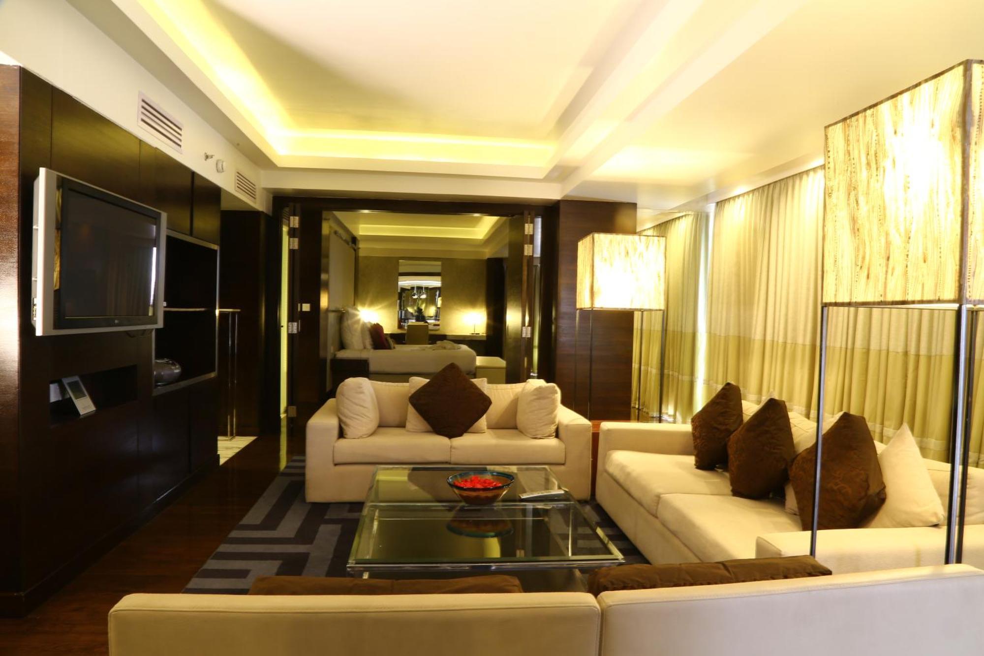 Avari Towers การาจี ภายนอก รูปภาพ A suite at the hotel