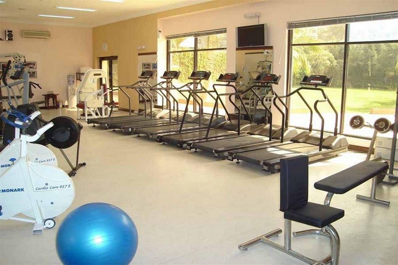 Avari Towers การาจี ภายนอก รูปภาพ A typical gym
