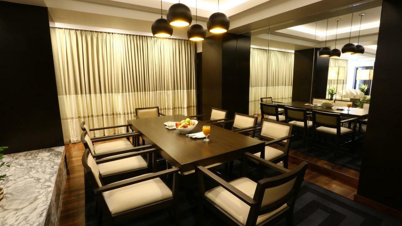 Avari Towers การาจี ภายนอก รูปภาพ A dining room