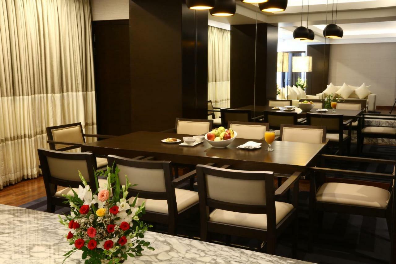 Avari Towers การาจี ภายนอก รูปภาพ A dining room
